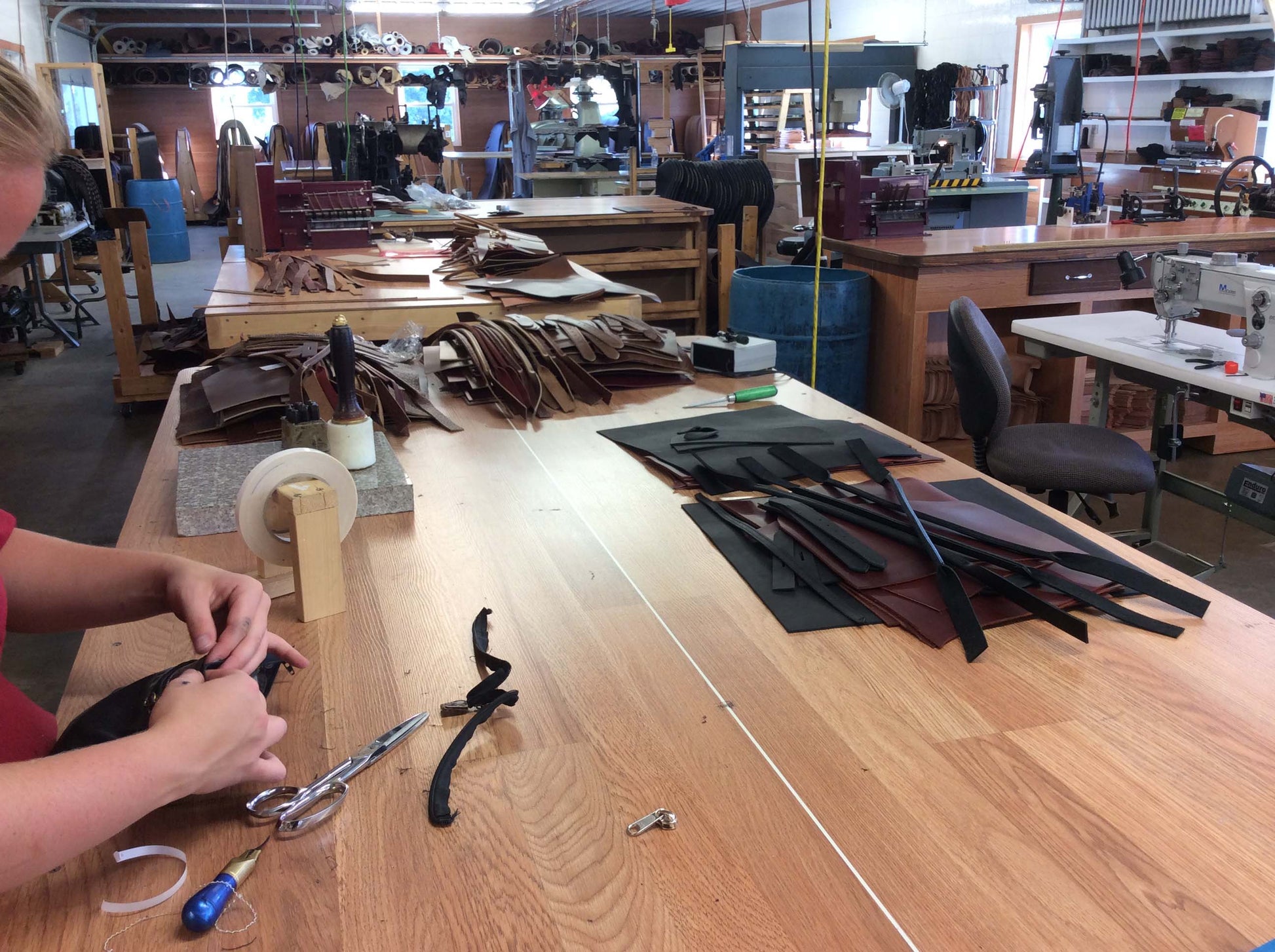 Leather Tool PouchIRONWORKER POUCH - Amish Handmade Left & Right Work Bolt BagsbeltbeltsSaving Shepherd
